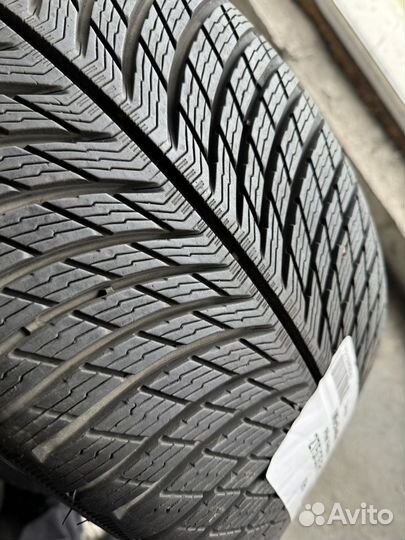 Michelin Pilot Alpin PA5 245/40 R19 и 275/35 R19 V