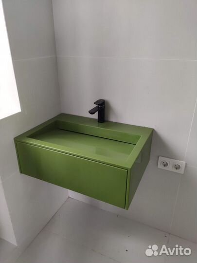 Тумба с раковиной в ванну. Акриловый камень