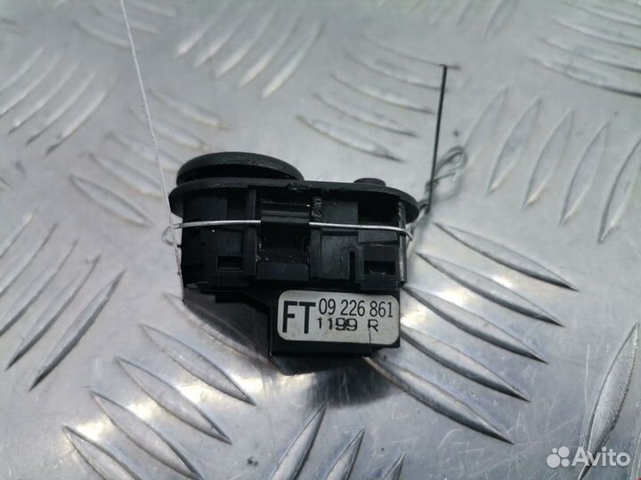 Кнопка (выключатель) Opel Zafira (A) 2001