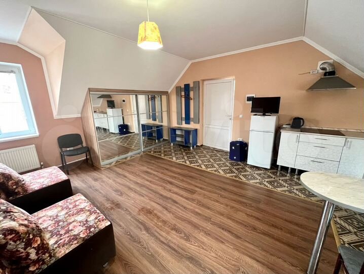 Комната 20 м², 1/3 эт.