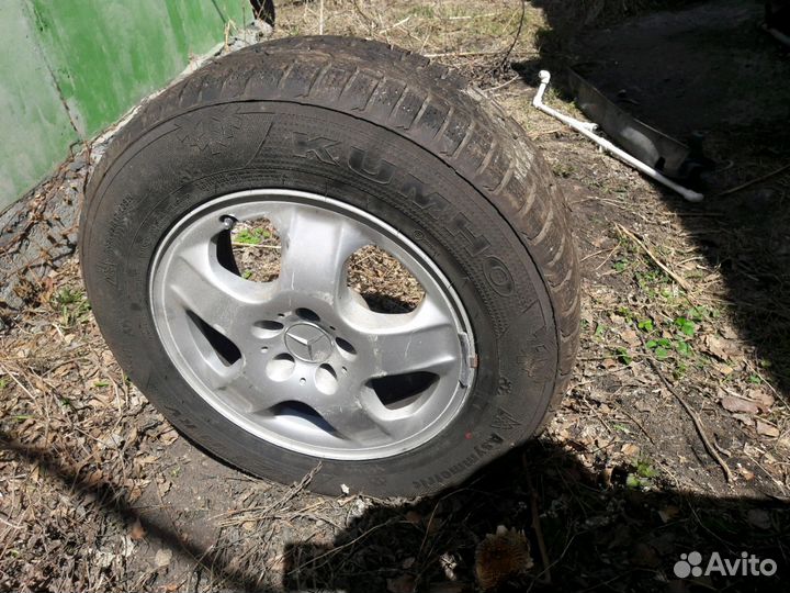 Kumho I'Zen RV Asymmetric 235/65 R17 98H