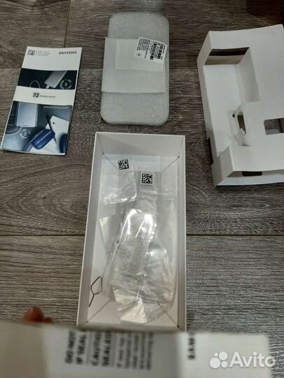 Коробки от телефонов Samsung а6+, Nokia 105