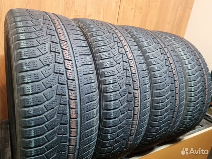 Hankook Winter I'Cept Evo2 W320 215/55 R18