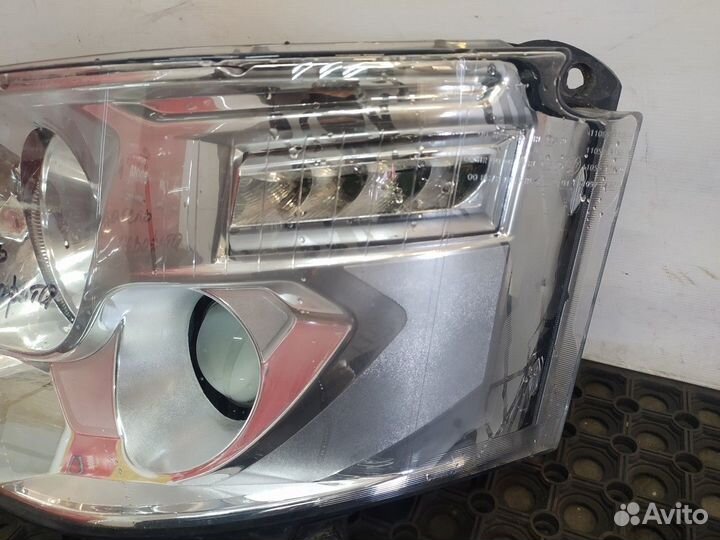 Фара левая Renault T