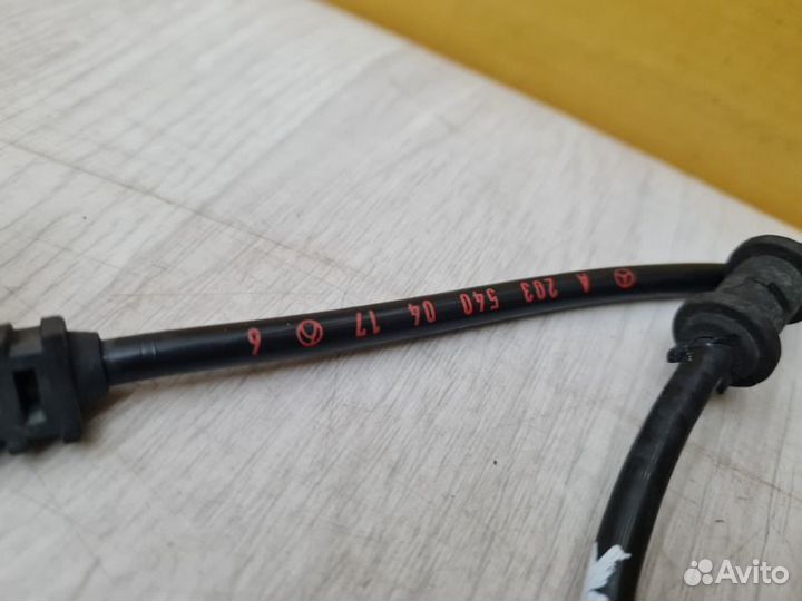 Датчик abs передний Mercedes-Benz C W203 M271 2002