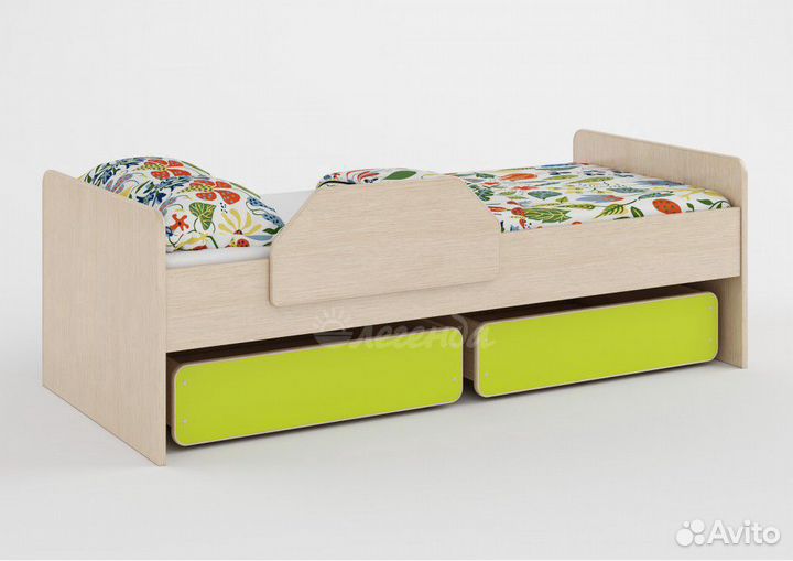 Детская кровать с бортиком и ящиками