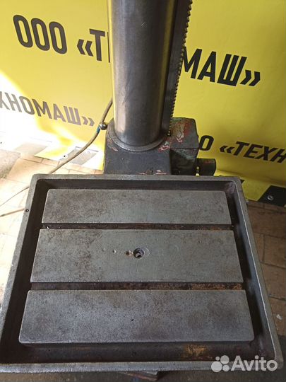 Станок сверлильный HU32 (32 мм макс. диаметр)