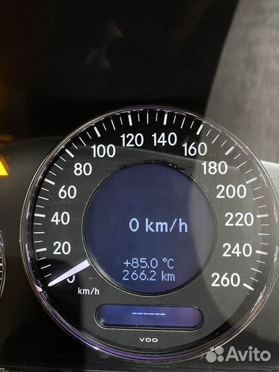 Панель приборов Mercedes W211 бензин 1121173