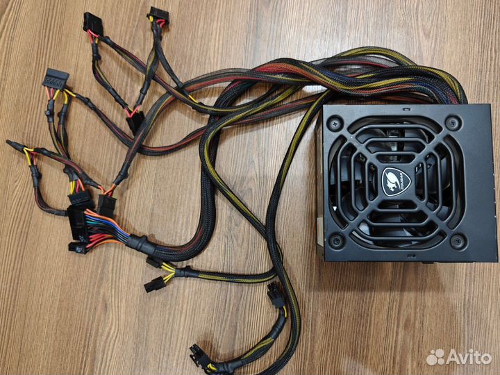 Блок питания cougar stx 700