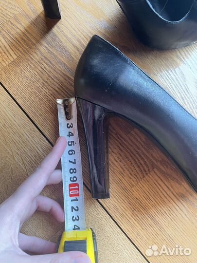 Туфли женские на каблуке