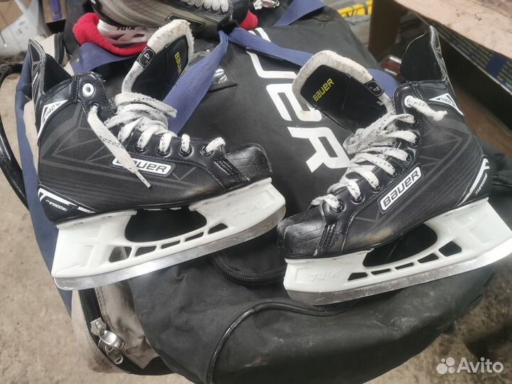 Хоккейные коньки Bauer supreme s140