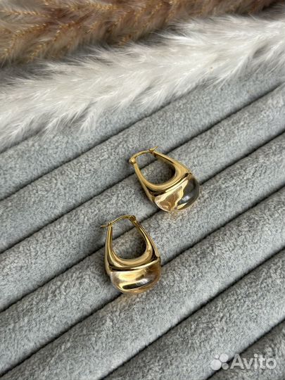 Трендовые серьги капля