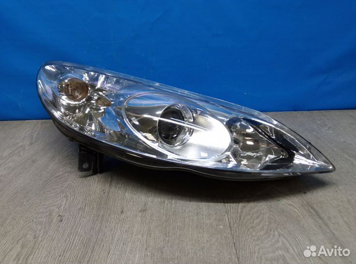 Фара правая Peugeot 407 2004-2010