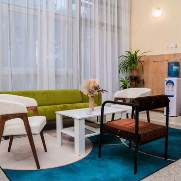 Театральный