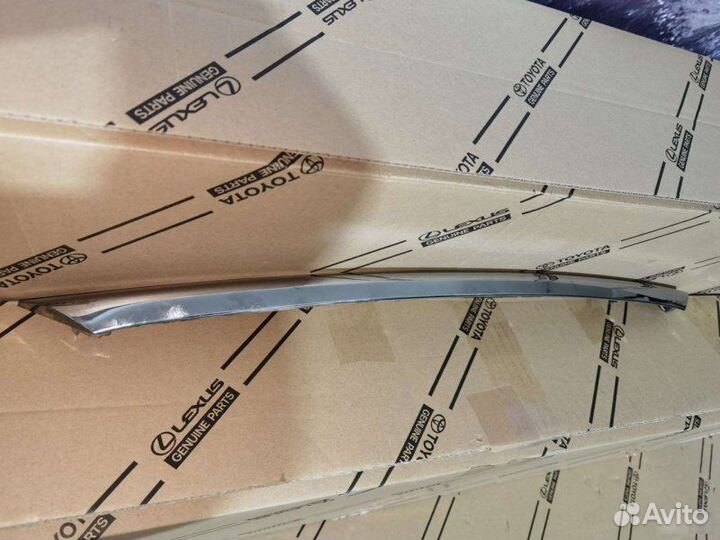 Молдинг багажника Lexus Rx 4