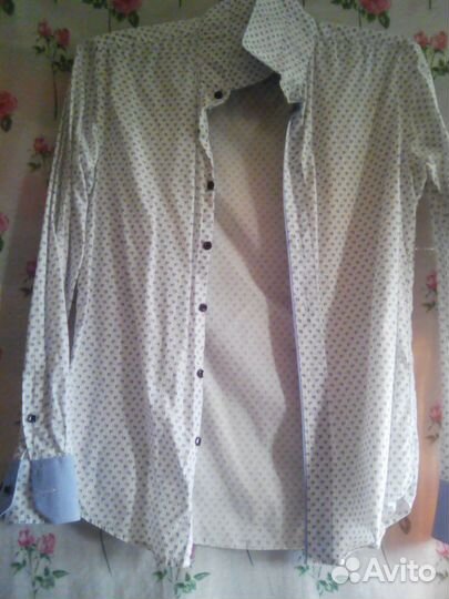 Продаю рубашечку типа Кельвин Кляйн на подростка