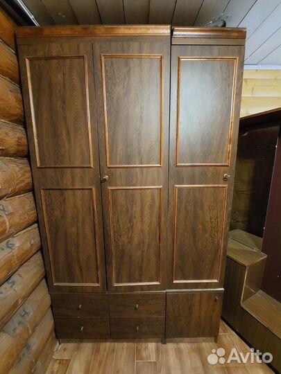 Шкаф, пенал, вешалка