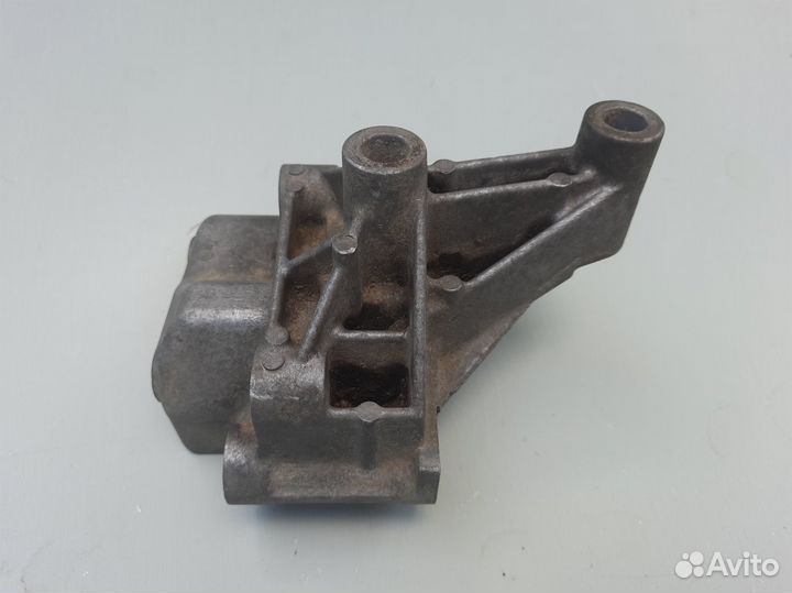 Кронштейн гидроусилителя Renault Kangoo