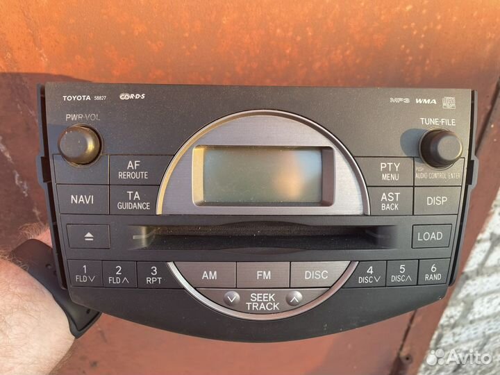 Штатная магнитола Toyota RAV4