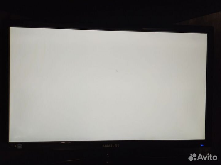 Монитор Samsung SyncMaster S22B300 21.5 LCD