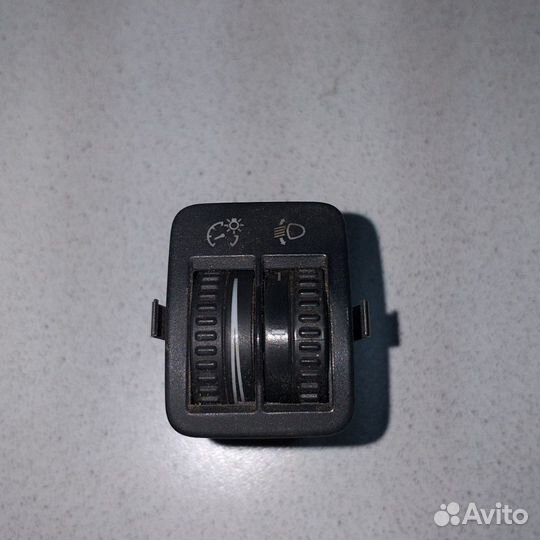 Кнопка регулировки фар / света VW golf +