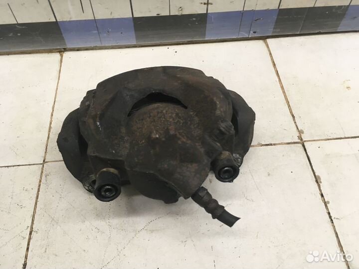 Суппорт передний правый Megane III 2009-2016