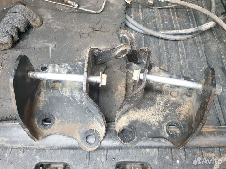 Кронштейн задней балки Лада Ларгус