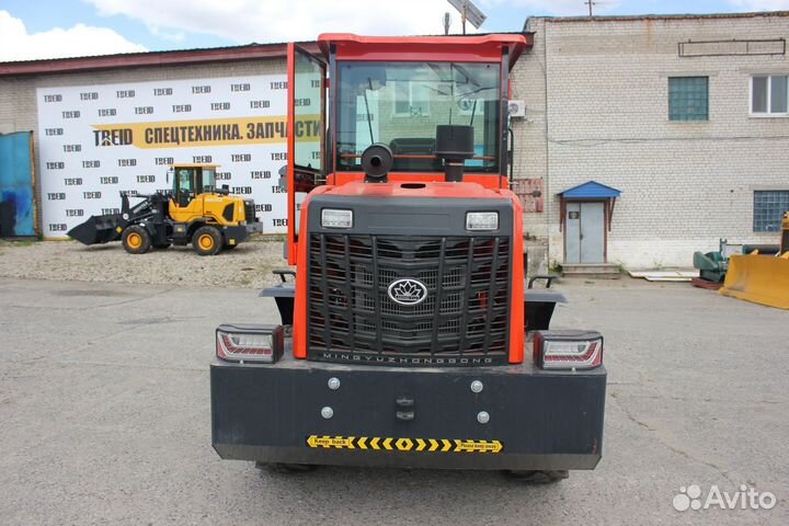 Фронтальный погрузчик Redstar 200S, 2023