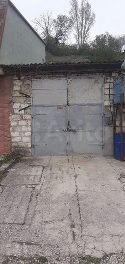 Гараж, > 30 м²