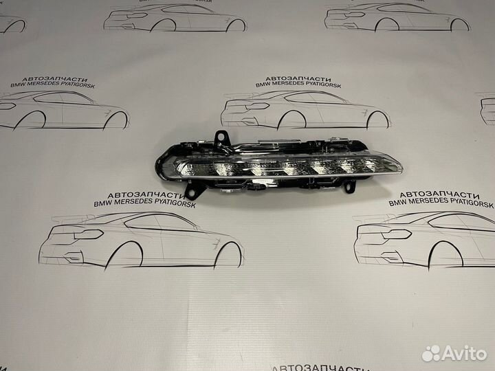 Правый дневной ходовой огонь Mercedes W221 W204
