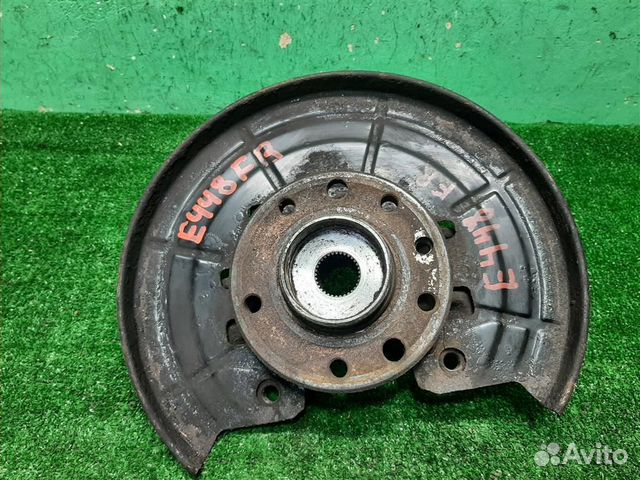 Кулак передний правый Opel Meriva B 2013