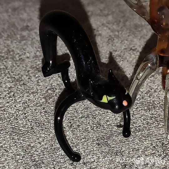 Стеклянные фигурки