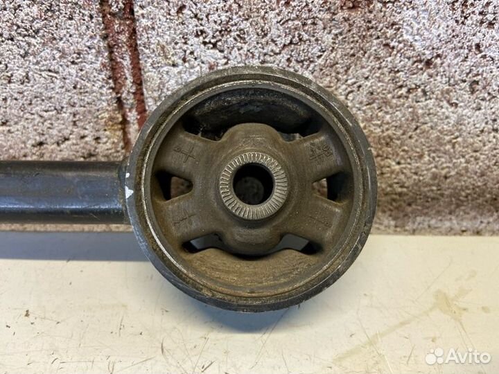 Опора подушка двигателя задняя Hyundai Getz