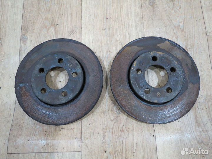 Диск тормозной передний Volkswagen Polo