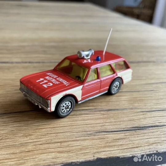 Модель siku Ford Granada Turnier Германия 1970-е