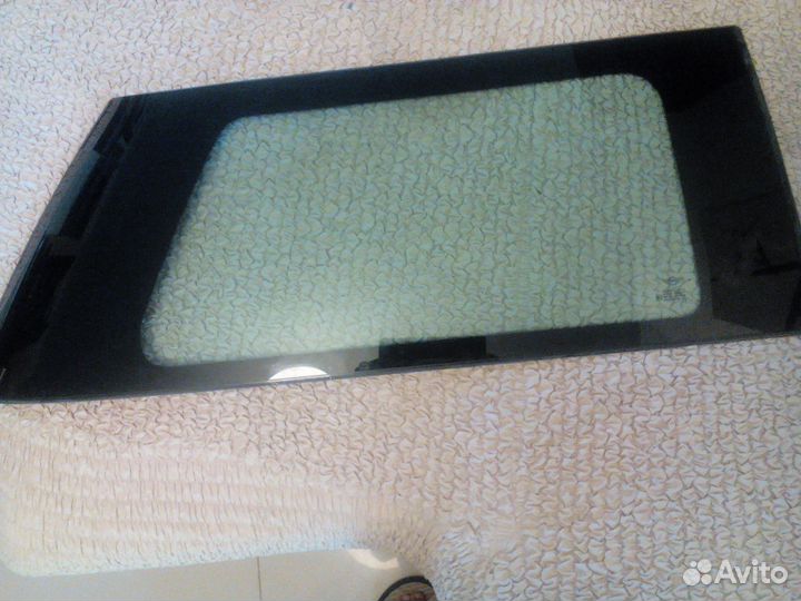 Стекло заднее правое на Мини Купер б/у