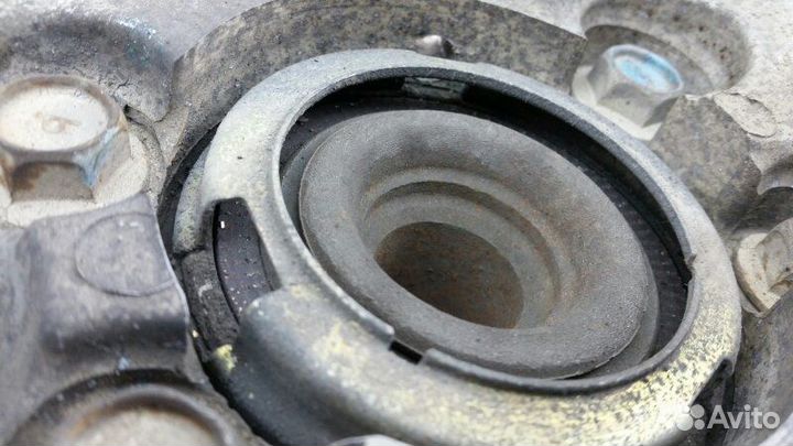 Ступица передняя левая Infiniti M35 Y50 VQ35 2010