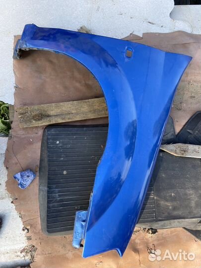 Крыло переднее правое Logan 1 Largus