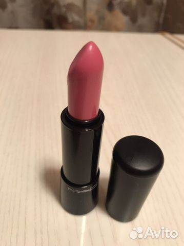 Губная помада мак