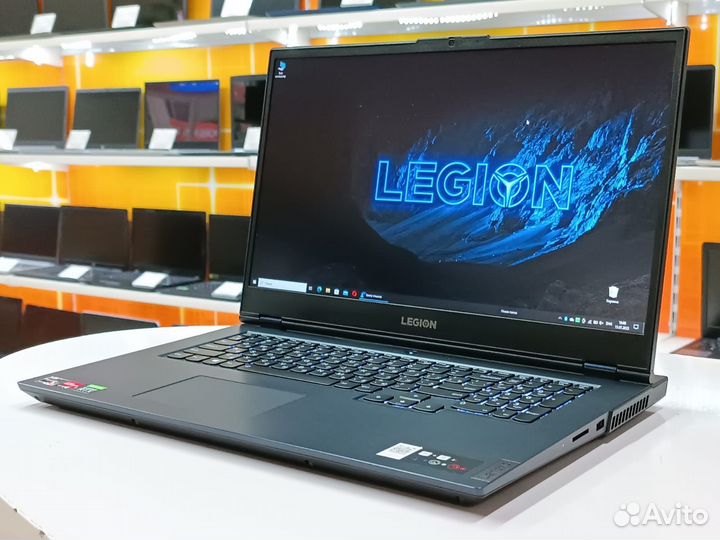Ноутбук Lenovo 17.3