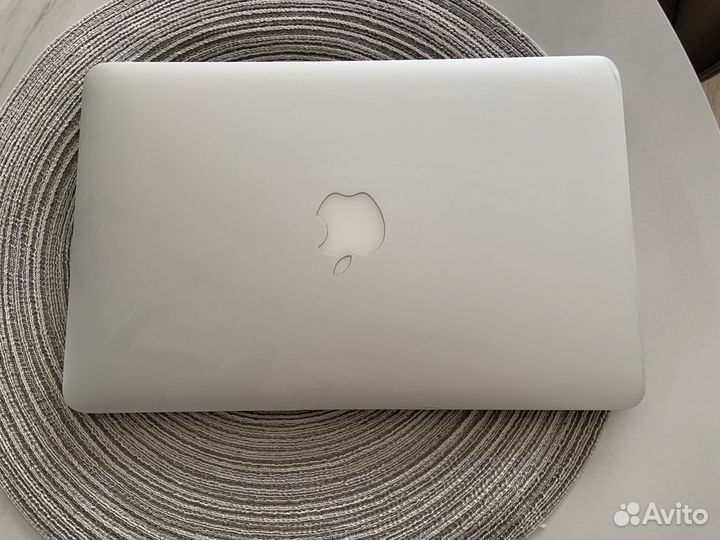 Apple MacBook Air 11