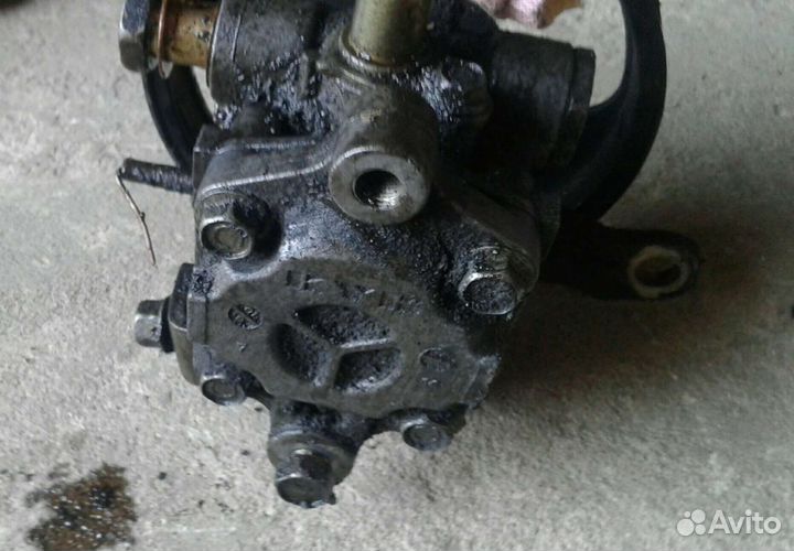 Mitsubishi Lancer Cedia гур