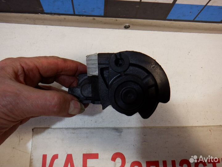 Заслонка дроссельная Peugeot 206 1.4 л