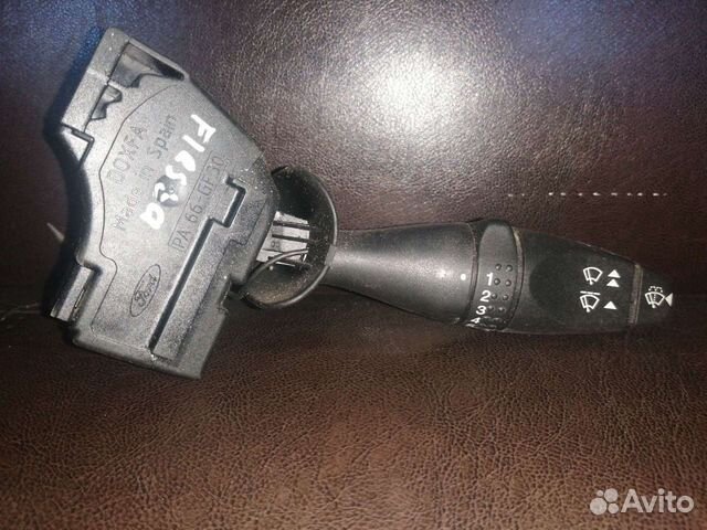 Переключатель дворников подрулевой Ford Fiesta