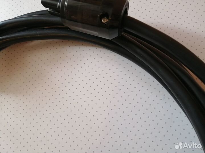 Сетевые кабели питания Ultimate Audio 1-1.5 метра