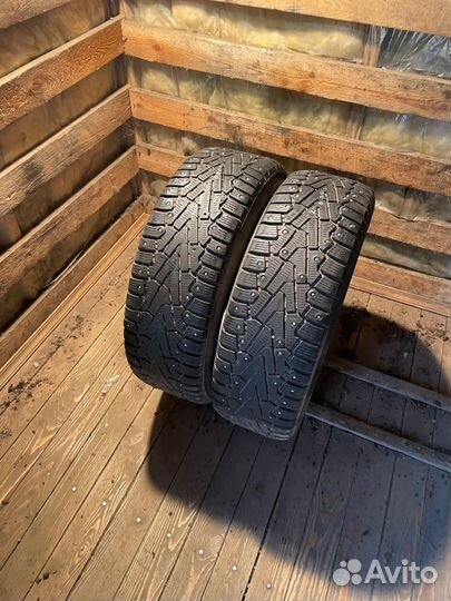 Pirelli Ice Zero 215/65 R16