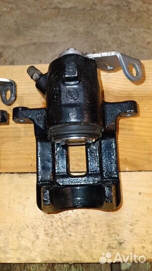 Суппорт задний поло