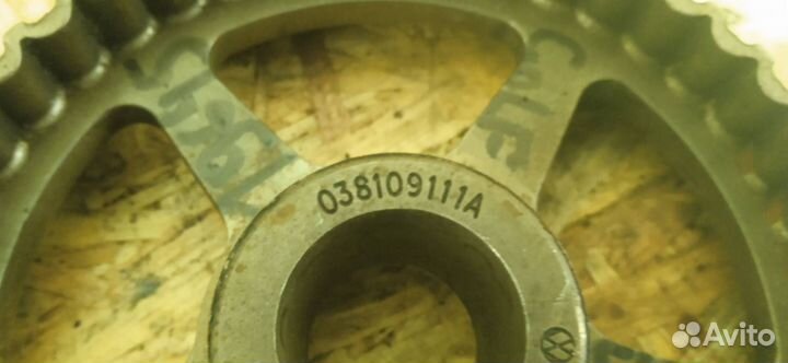 Шкив распредвала Volkswagen Golf 4 1998 038109111A