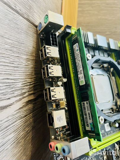 Комплект X79 2011 Xeon E5 4640 16gb DDR3