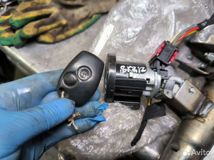 Renault Duster Logan замок зажигания